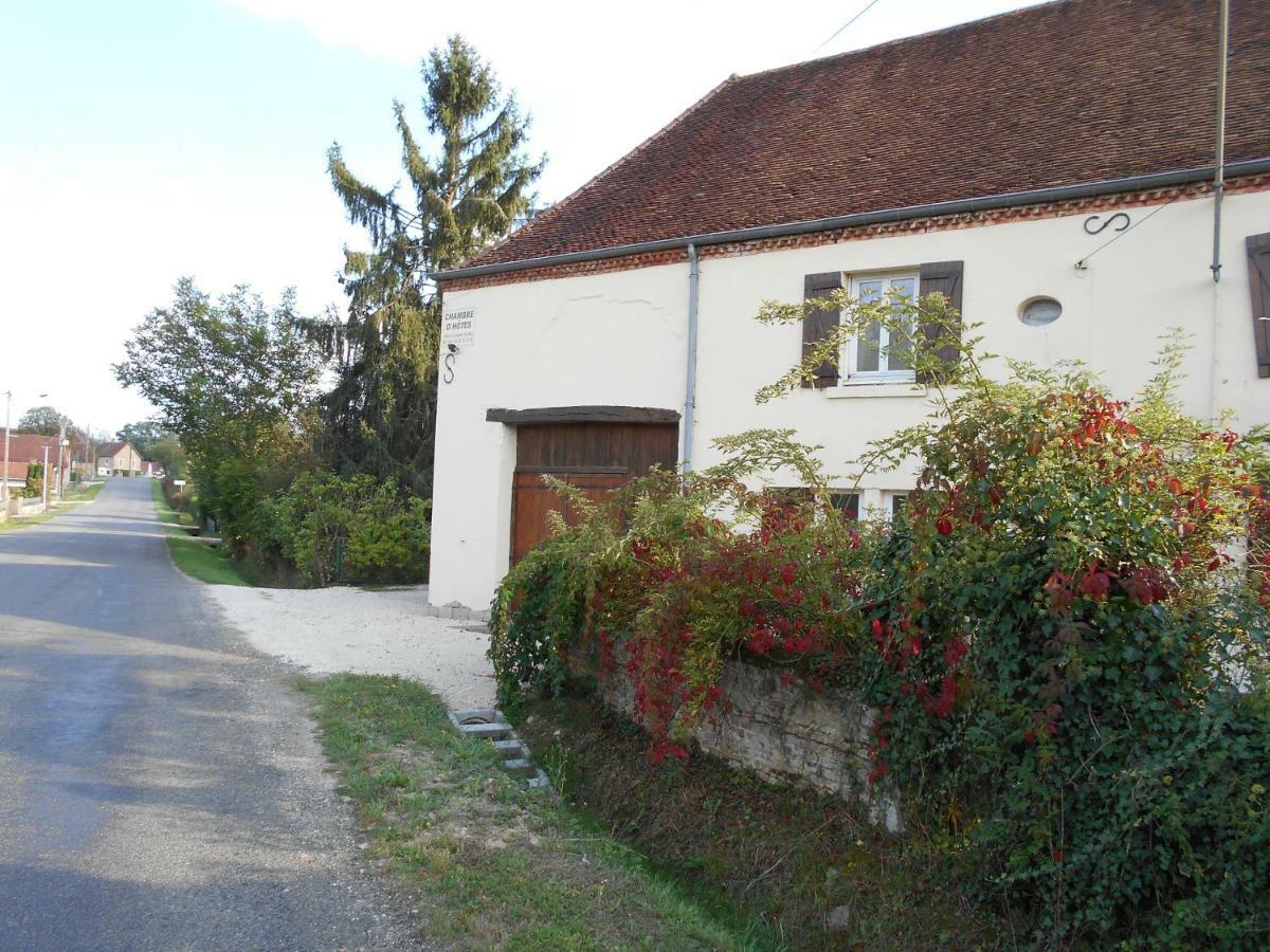 Chez Scallan B&B Sens sur Seille Екстериор снимка